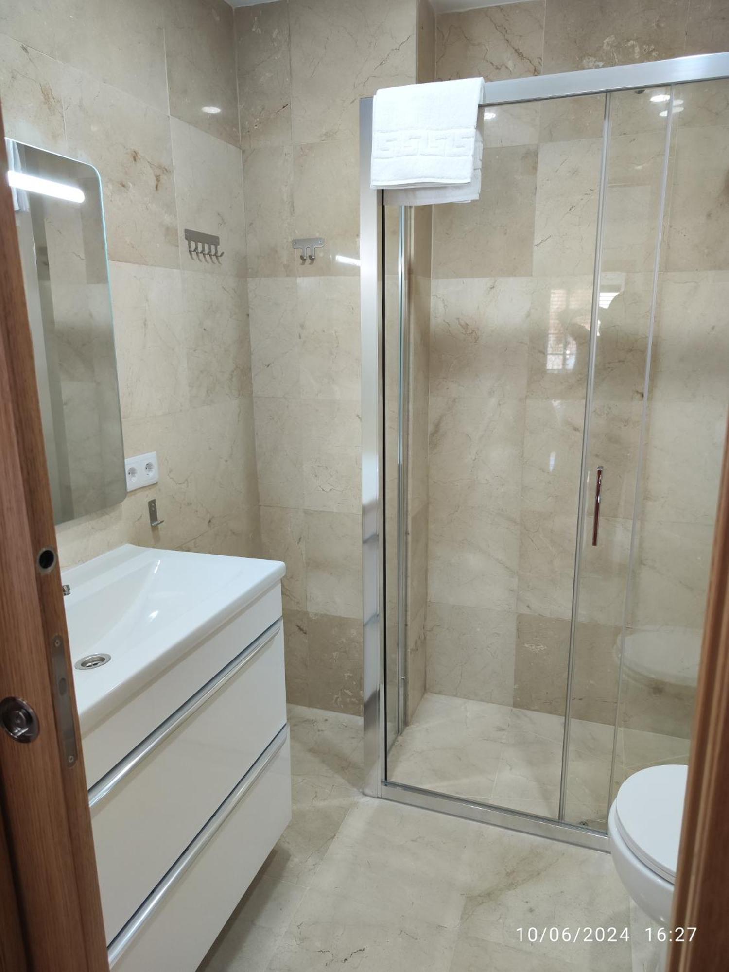 Apartamentos Luxury Playa Victoria Кадис Экстерьер фото